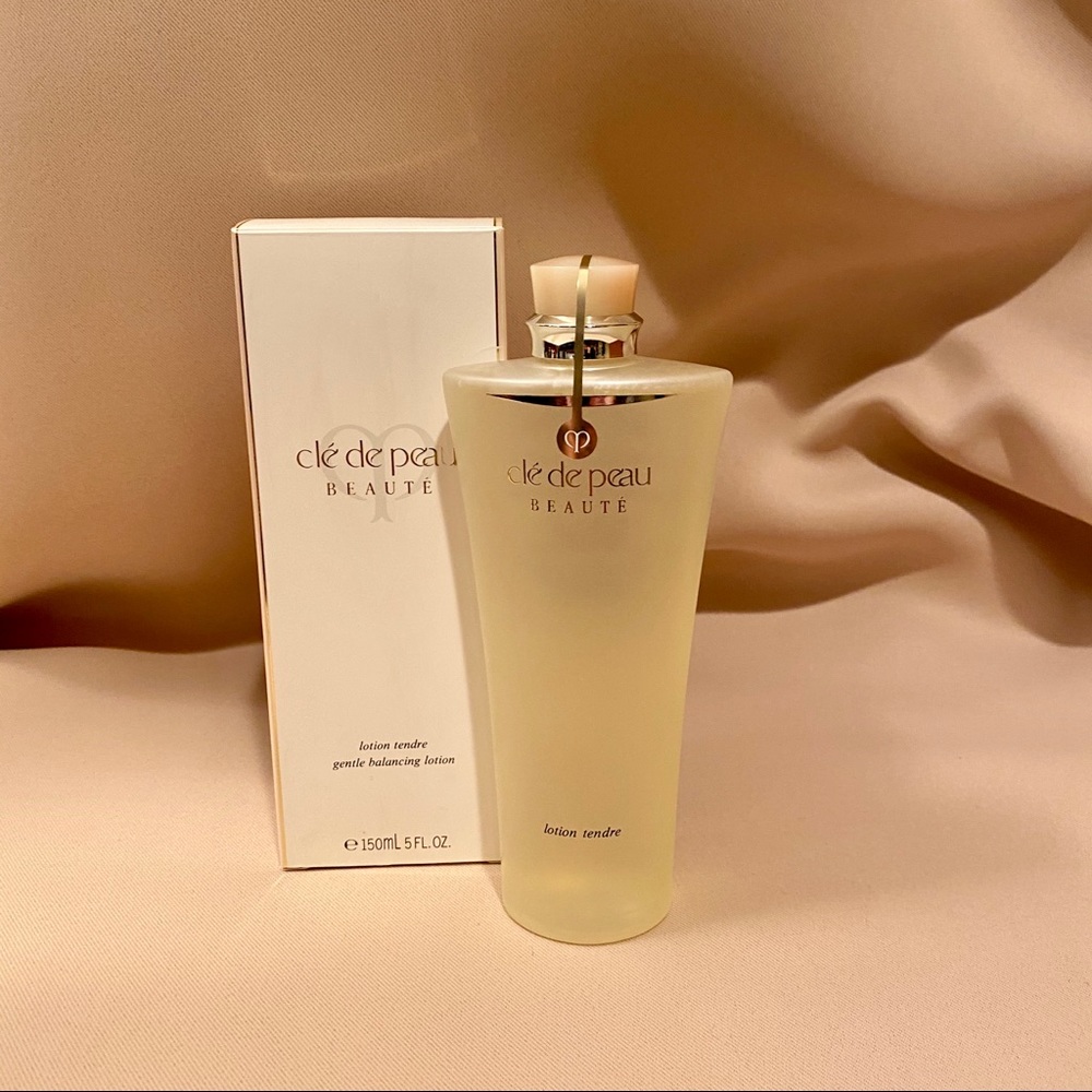 CLE DE PEAU GENTLE BALANCING LOTION